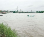 Inunda a Veracruz río Coatzacoalcos