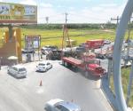 Vuelca ´trompo´ con 14 toneladas de concreto