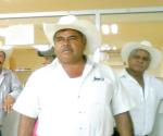 Amagan campesinos con plantón en termoeléctrica