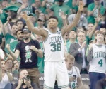 ¡Boston le mete calor a ´Cavs´!