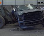 Destruyen 25 unidades con blindaje decomisadas a criminales