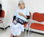 Piden ayuda para mujer de la tercera edad que no camina