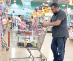 Toman por asalto centros comerciales por ley seca en vigor
