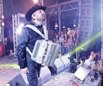 Académicos con ´voz de mando´