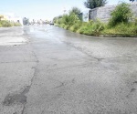 Grave desperdicio de agua limpia por una fuga