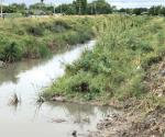 Paralizan lluvias trabajos de desazolve en dren