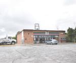 Irrumpen con violencia en una tienda
