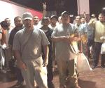 Ayuda desinteresada a connacionales pese a carencia de apoyos