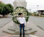 Ex candidato a secretario de la Sección 36 del STPRM monta guardia de honor