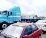 Caos vial en dos fraccionamientos