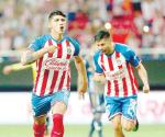 Alan Pulido, en plan goleador
