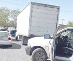 Rastrean y recuperan transporte robado