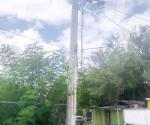 Por fin cambian poste dañado