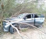 Recuperan lujosa camioneta robada
