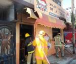 Incendio en tortillería acaba con todo