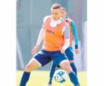 Corren a Cruz Azul de sede tras positivos