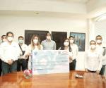 Recibe Ayuntamiento donativo de la CMIC