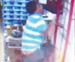Roban mercancía pero es grabado