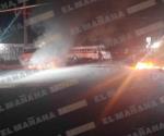 Bloquean grupos armados varios tramos carreteros