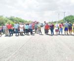 Bloquean carretera al Puerto de Altamira