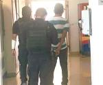 Detienen a hondureño por beber en vía pública