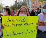 ´Toman´ maestros jubilados delegación del ISSSTE en Victoria
