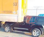 Destrozan camioneta