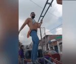 Candidato festeja a mamás con strippers