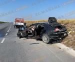 Sufre golpes tras volcar en Viaducto