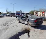 Embiste a familia y lesiona a niño en percance
