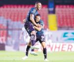 Va Gallos por sus primeros 3 puntos