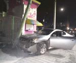 Recuperan auto robado y aseguran ponchallantas
