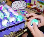 Hacen negocio con huevos de Pascua