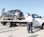 Grúas atacan la vacunación