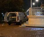 Fallece indigente en plaza pública