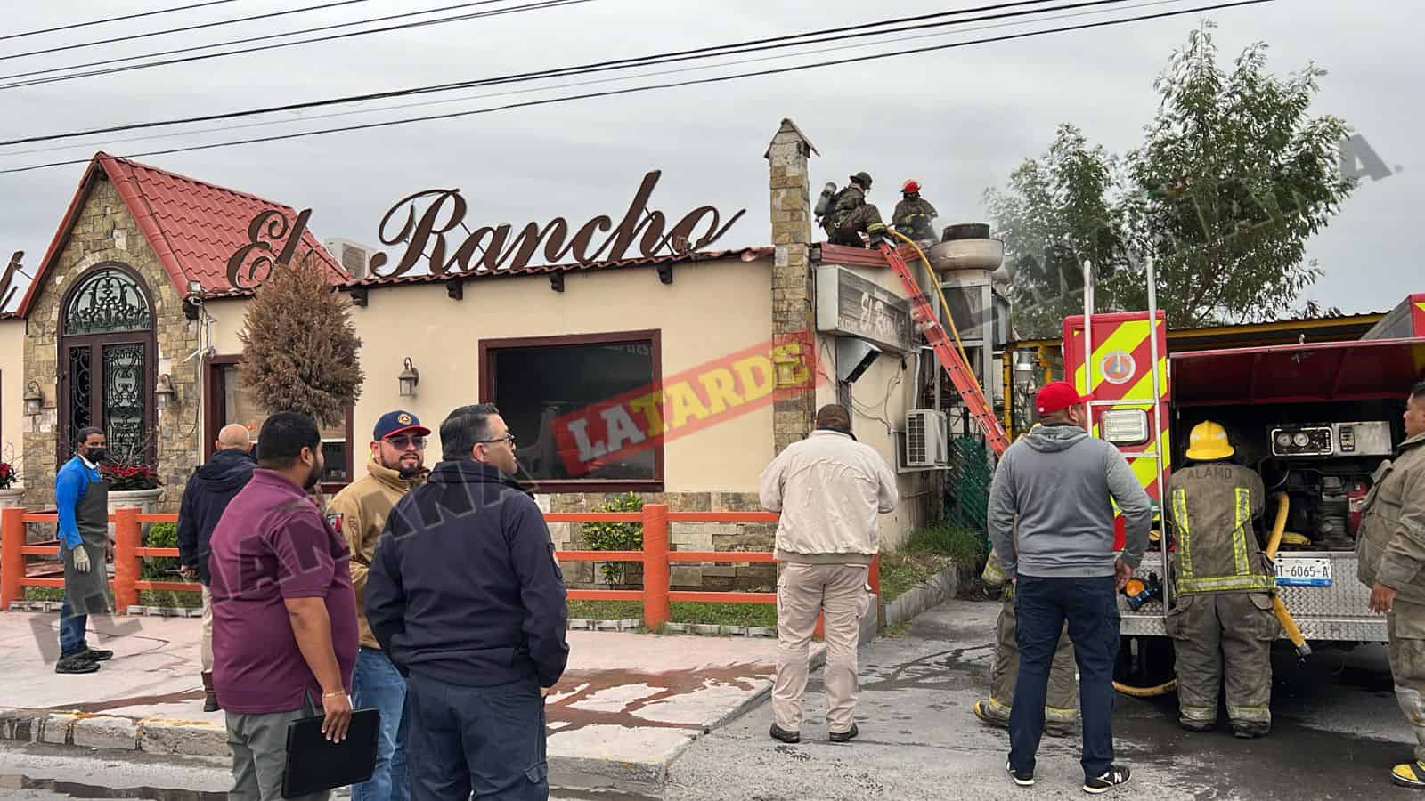 Controlan incendio en restaurante