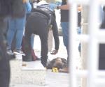 Muere hombre en la vía pública