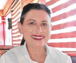 Pide licencia Casandra de los Santos