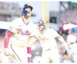 Se imponen Filis e igualan serie a Mets
