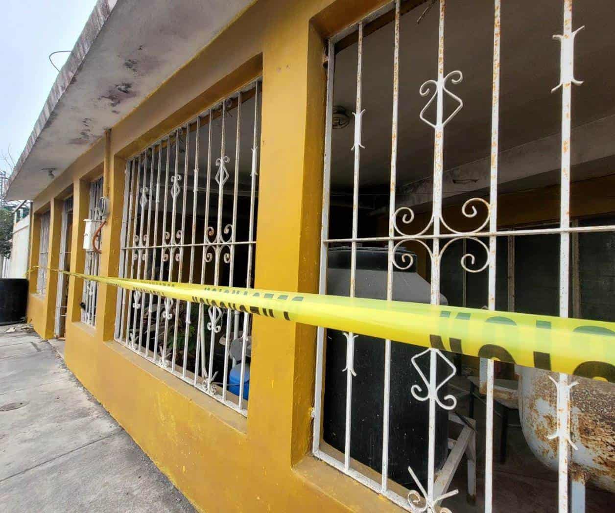 Muere mujer tras incendiarse su casa