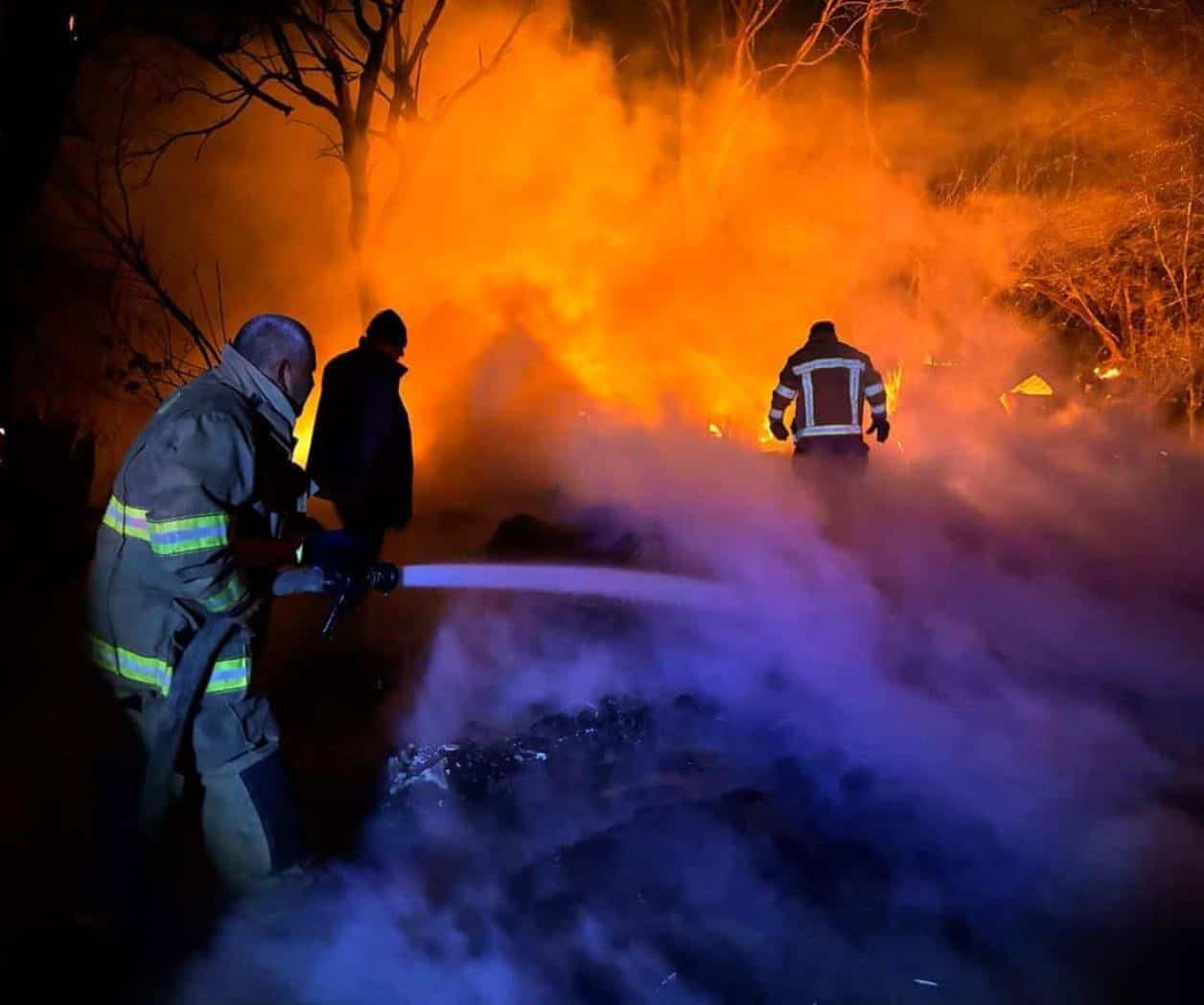 Mueren madre e hijo al incendiarse su casa