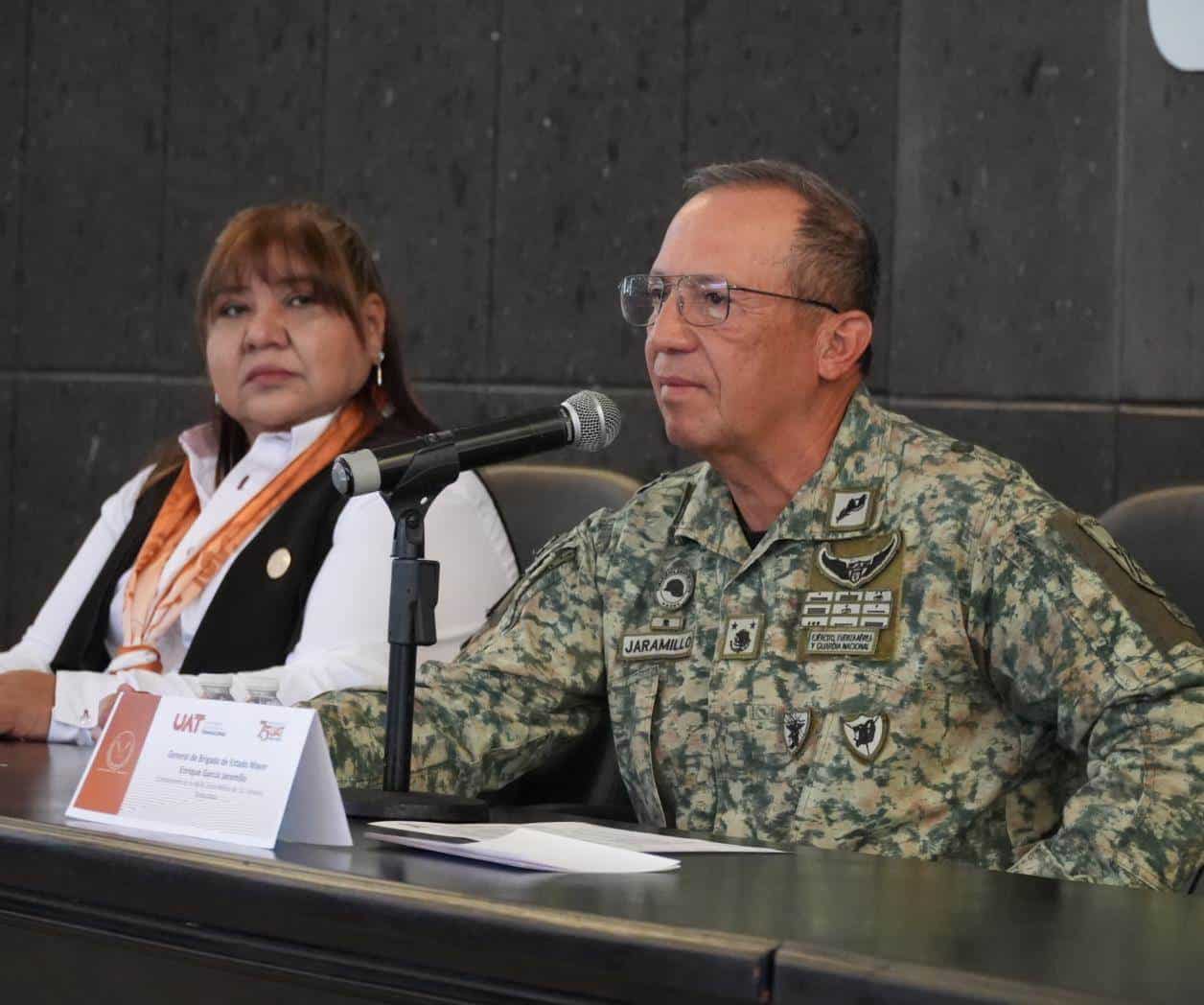 General da conferencia sobre seguridad nacional