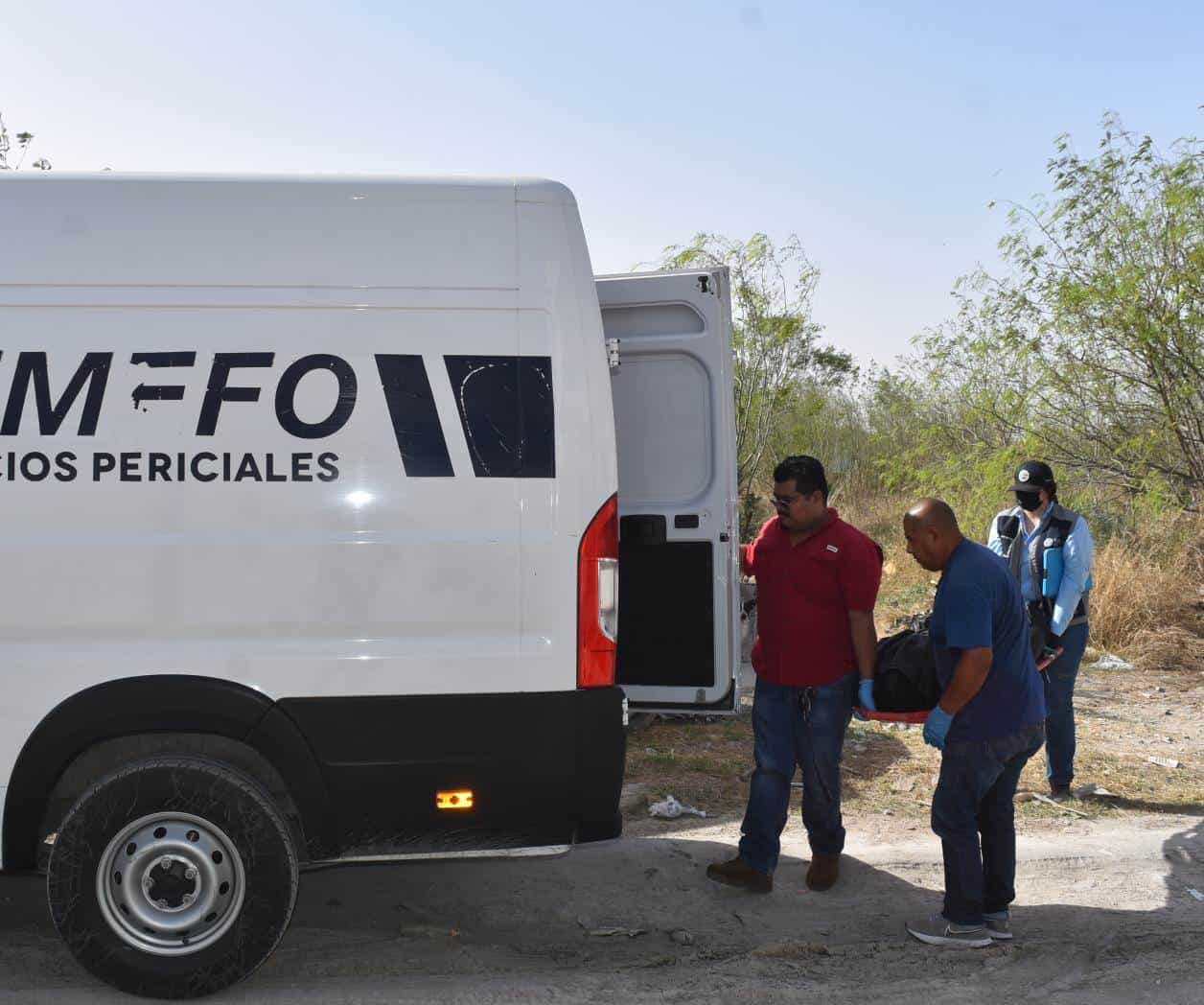 Delatan olores fétidos a un hombre sin vida