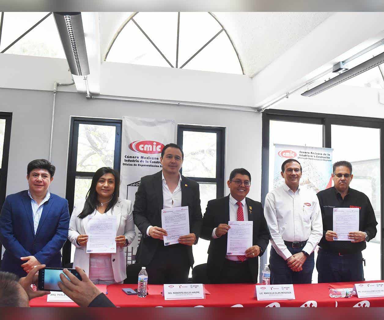 Firman convenio CMIC y Oficina Fiscal estatal