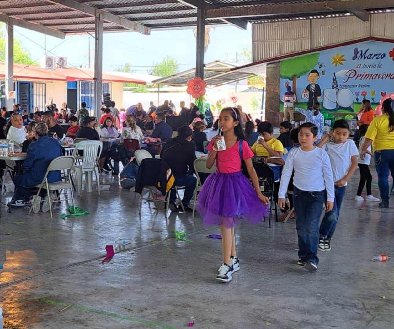 Realizan eventos cívicos culturales