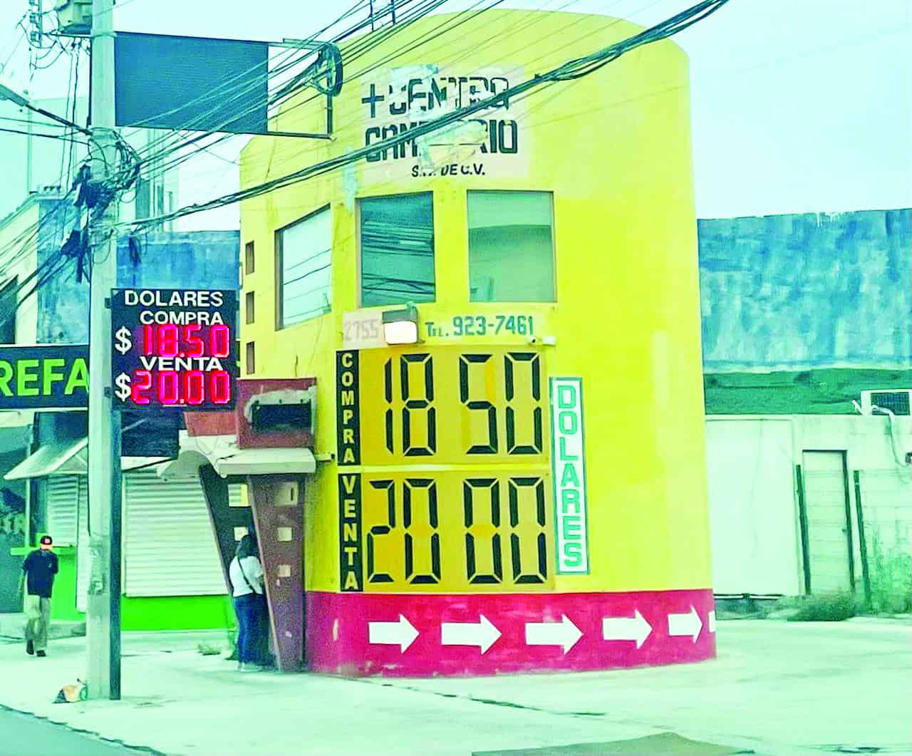 Recupera terreno el peso frente al dólar