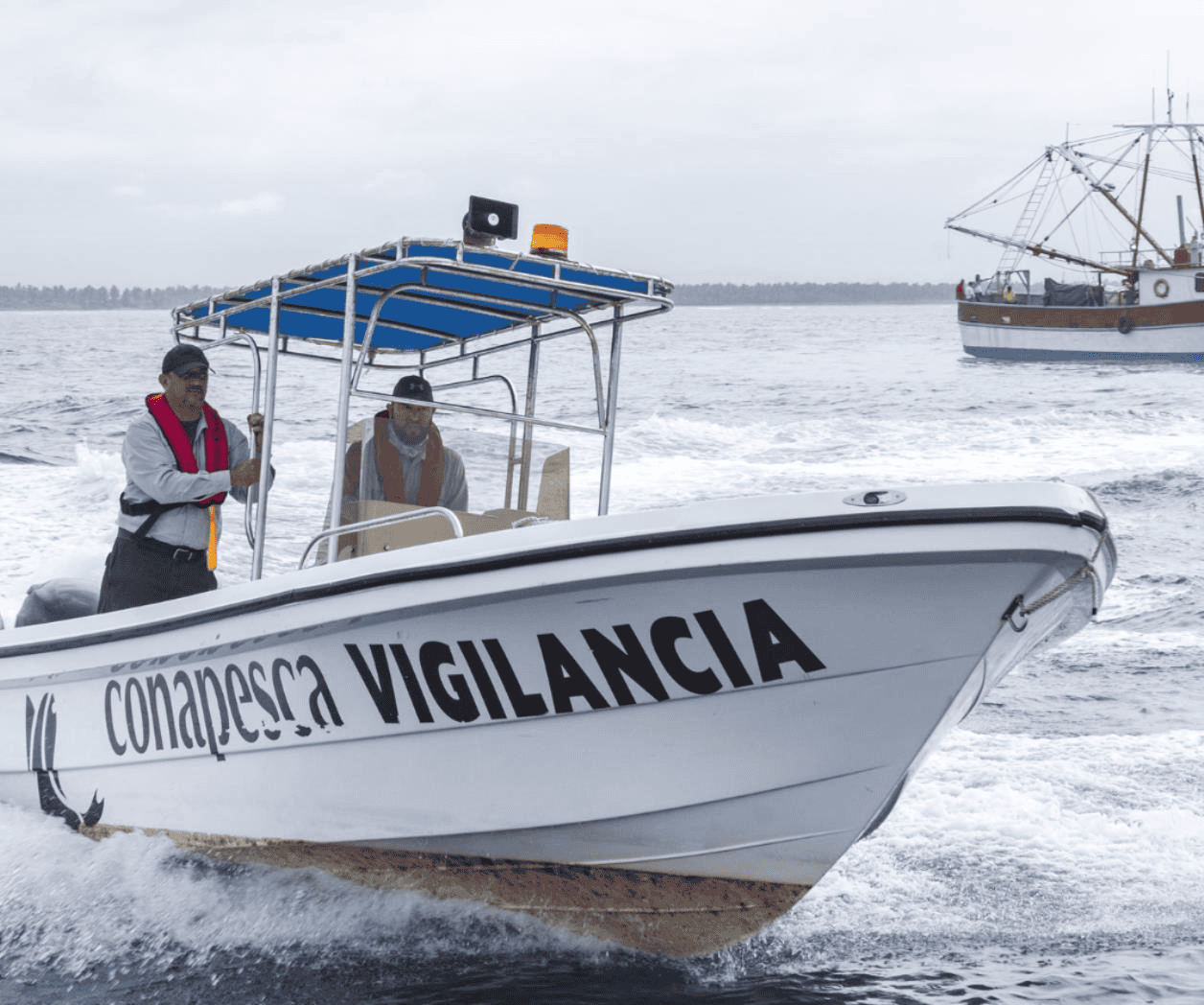 Redoblan vigilancia en el mar por veda