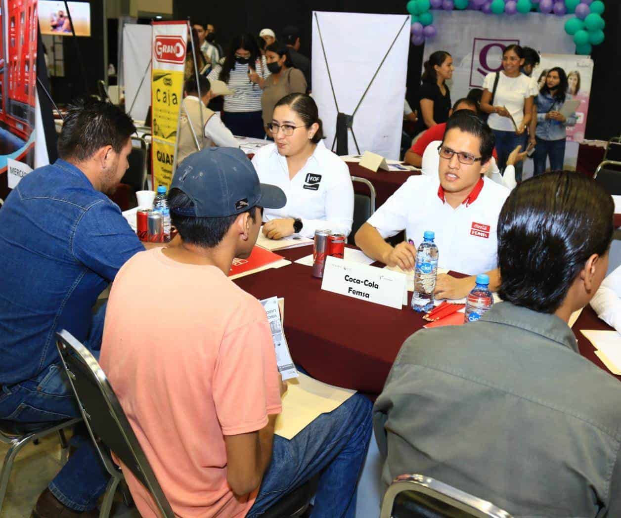 Listas 100 vacantes en Feria del Empleo