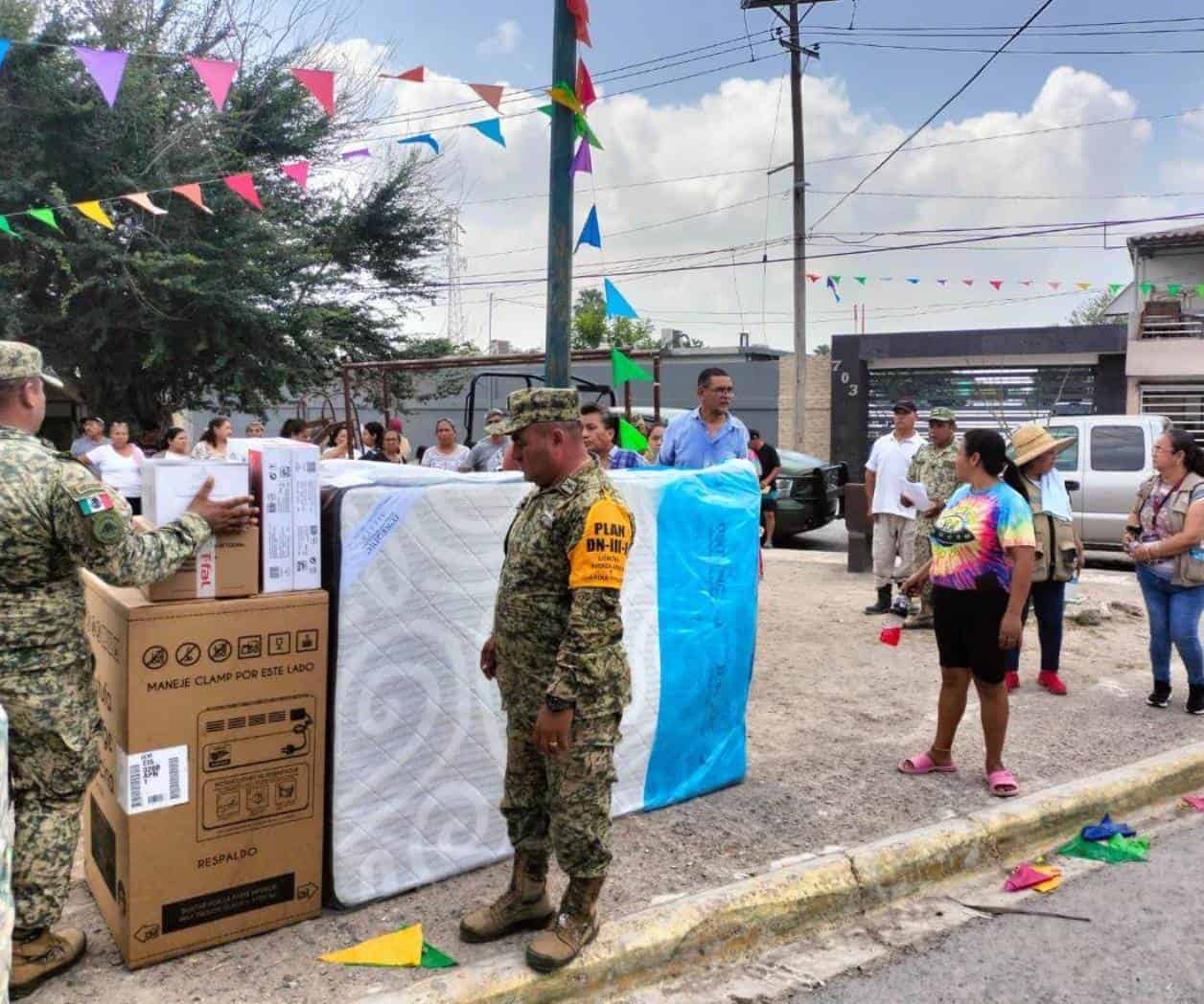 Recorren las colonias para dar más apoyos