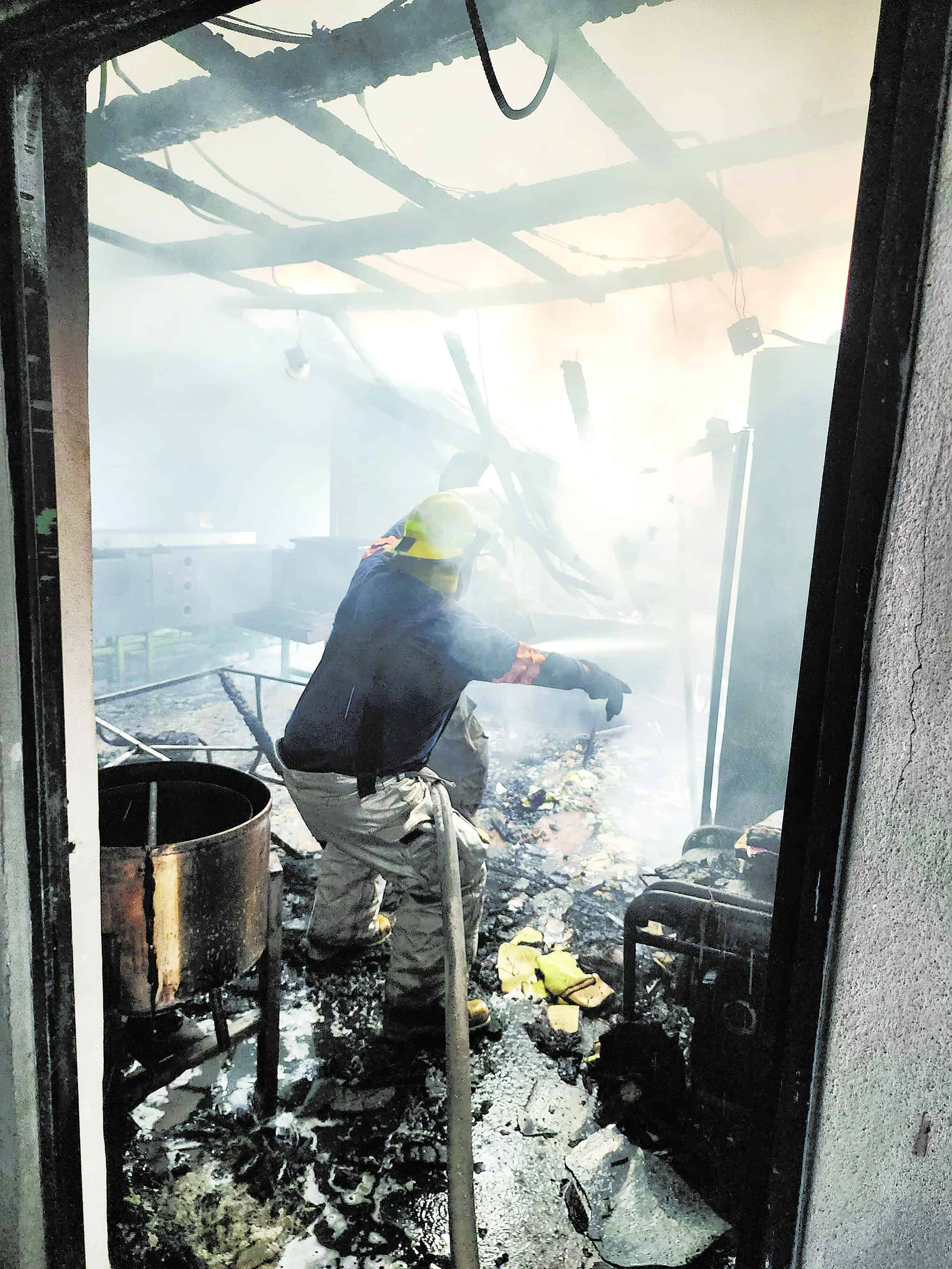 Incendio consume tortillería